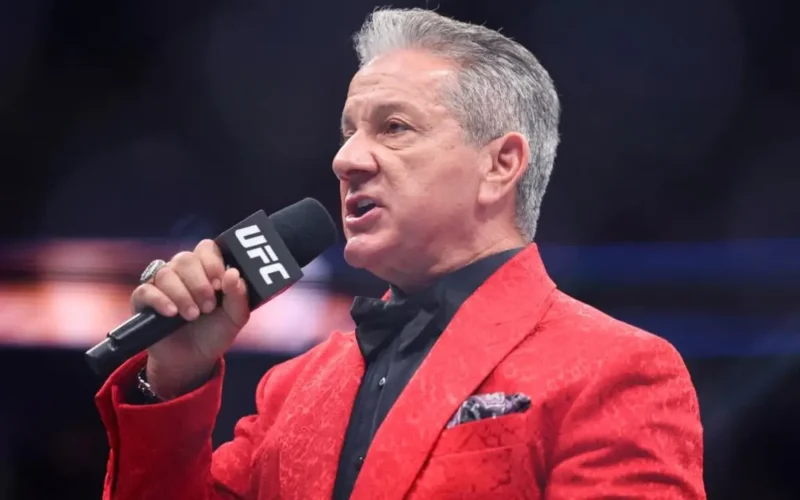 ثروة بروس بافر.. كيف أصبح المعلق الأعلى دخلاً في تاريخ بطولة UFC؟